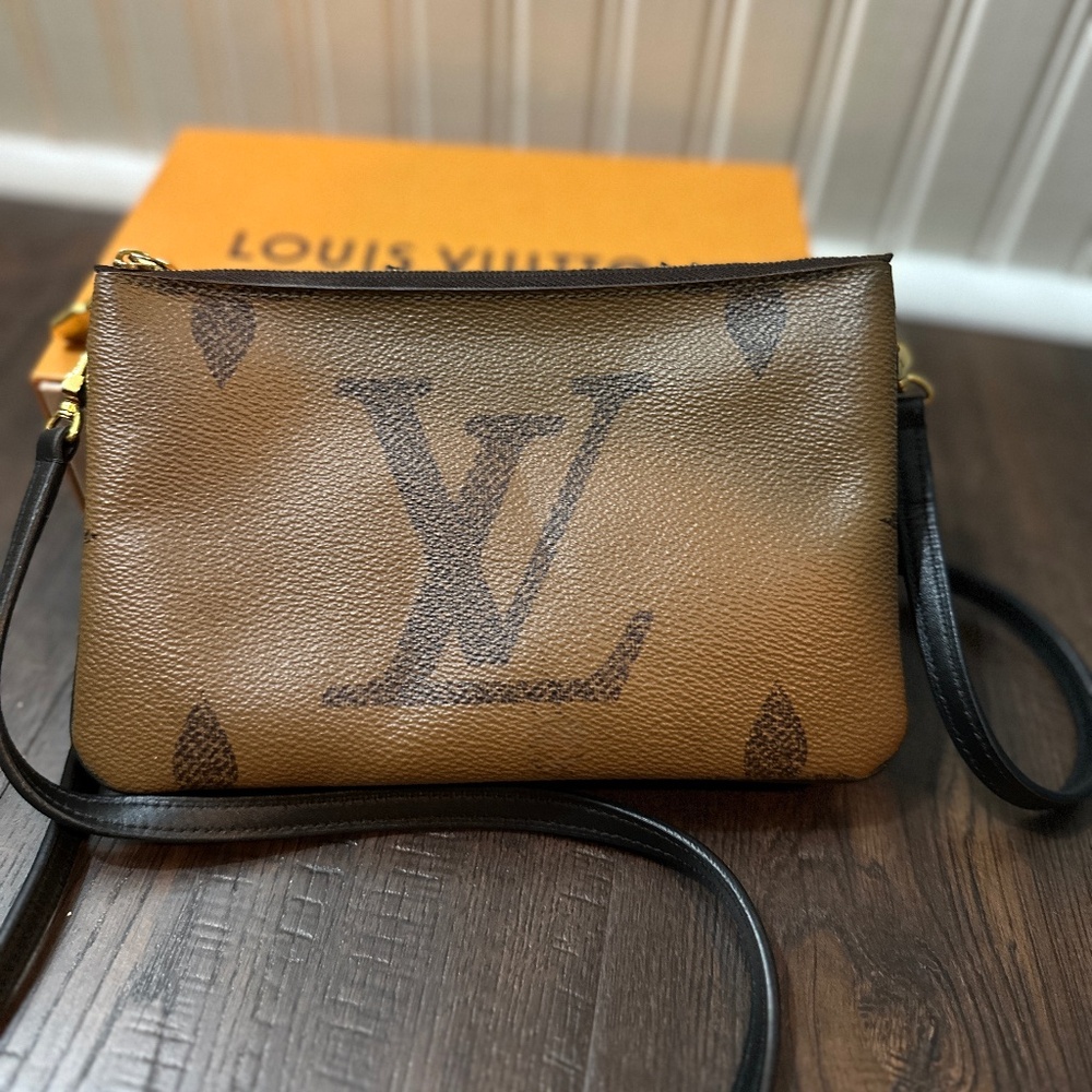 Louis Vuitton Double Zip Pochette Reverse Print